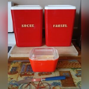 VTG Beacon Flour And Sugar Canister